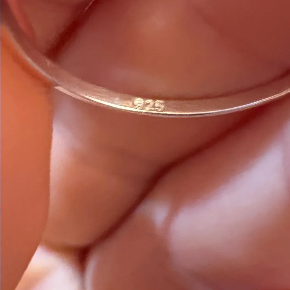 925 Sterling Silver Ring with grade‎ AAA cubic zirconia stone , Siizu ring